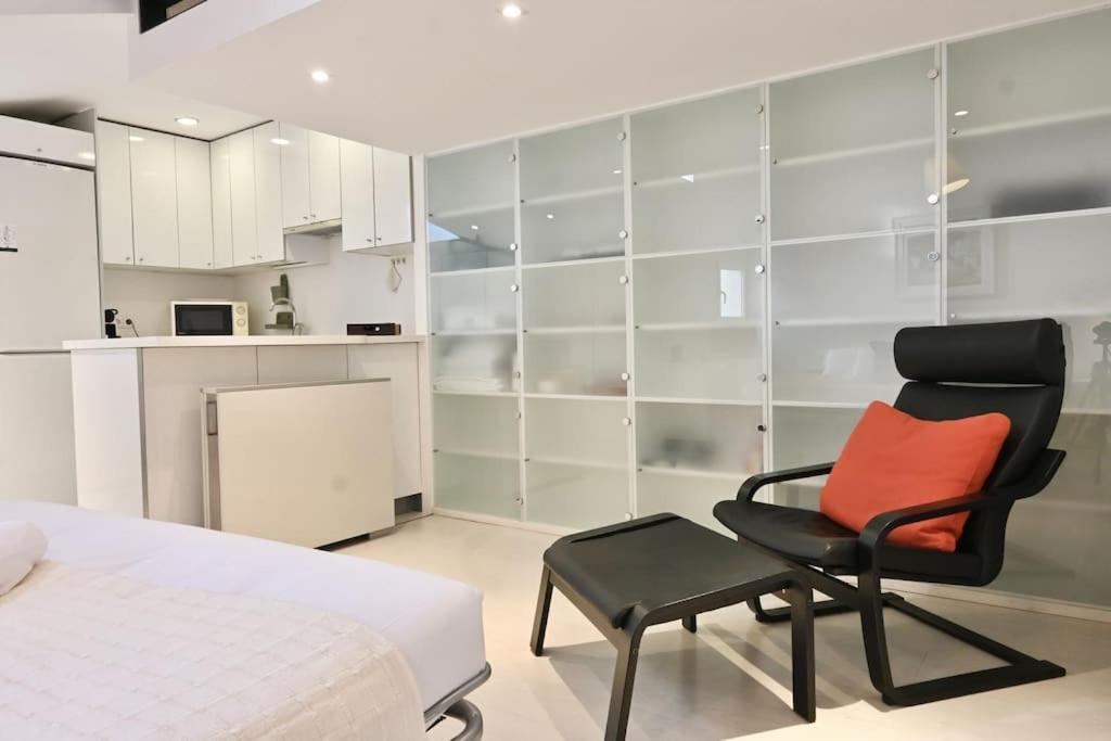 For You Rentals Apartamento Temporal Con Encanto A Pocos Metros Del Sol Myr13 Madrid Exterior photo